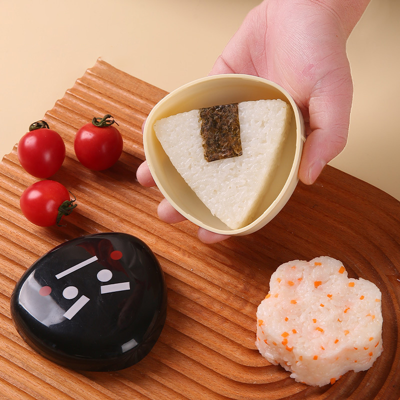 ชุดทำข้าวปั้นสามเหลี่ยม กล่องข - Kitchen Gadgets Japanese บทวิจารณ์และราคา